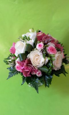 Bouquet de mariée romantique ton degradé rose et blanc rond A Partir de 30€ 