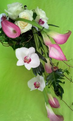 Bouquet de mariée retombant rose et blanc